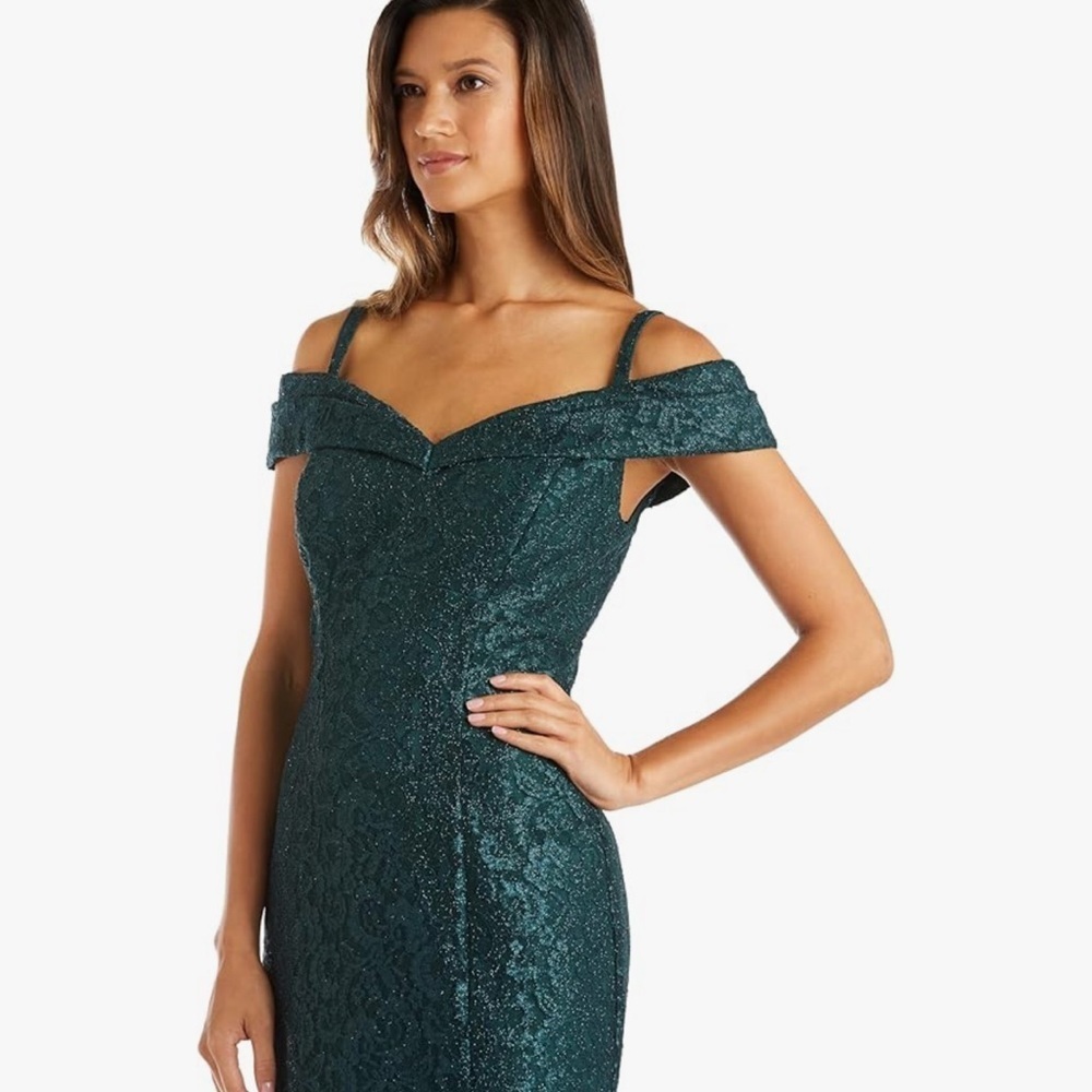 R & M Richard’s Lace Dress - Picture 5 of 7